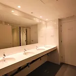 テン トゥ ゴー ホステル