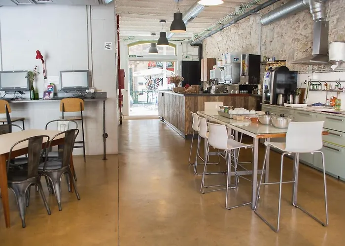 旅馆 腾图古旅馆 *